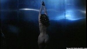 令人惊叹的色情女演员Johanna Brushays狂野的1980年家庭性爱场景